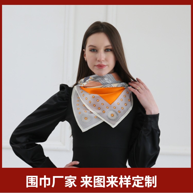 Silk scarf、What are the uses of silk scarves